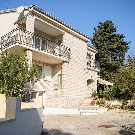 Villa Claudia Beach Apartment Premantura Luaran gambar