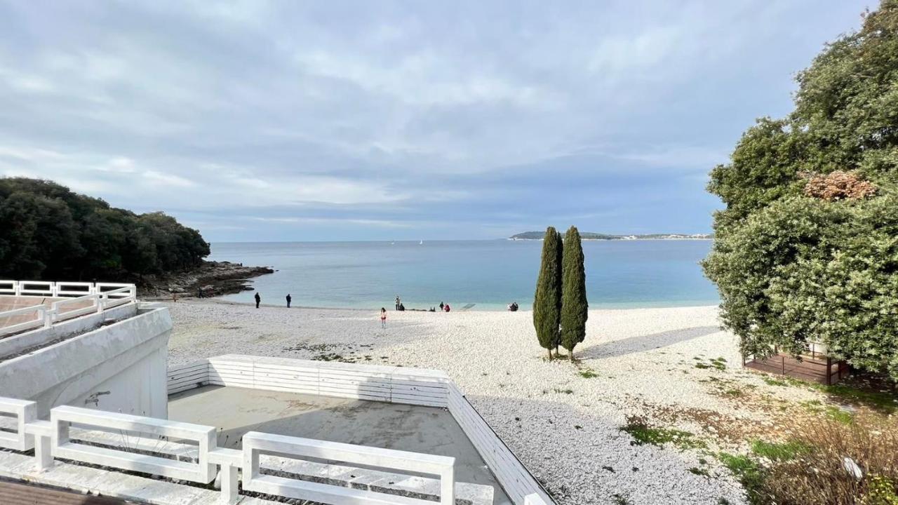 Villa Claudia Beach Apartment Premantura Luaran gambar